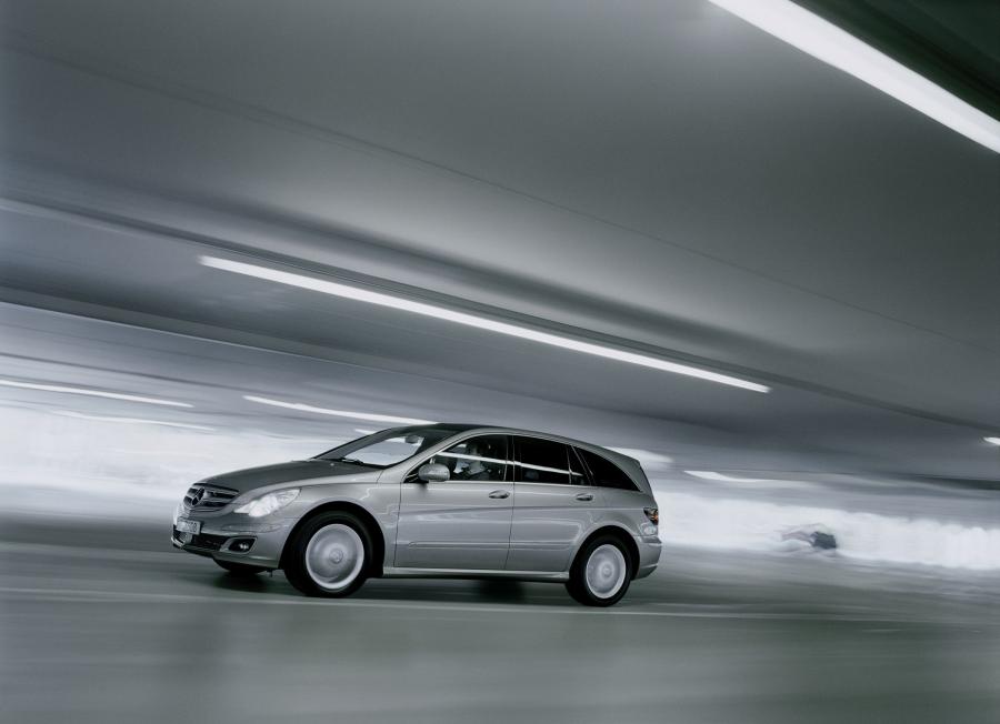  Mercedes-Benz R-Class 2006 года  (фото 89 из 331)